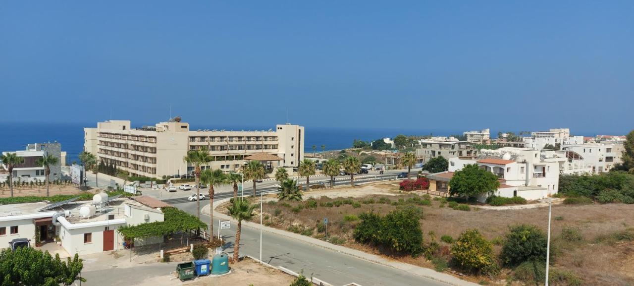 Harmony Seaview Apartments 파포스 외부 사진