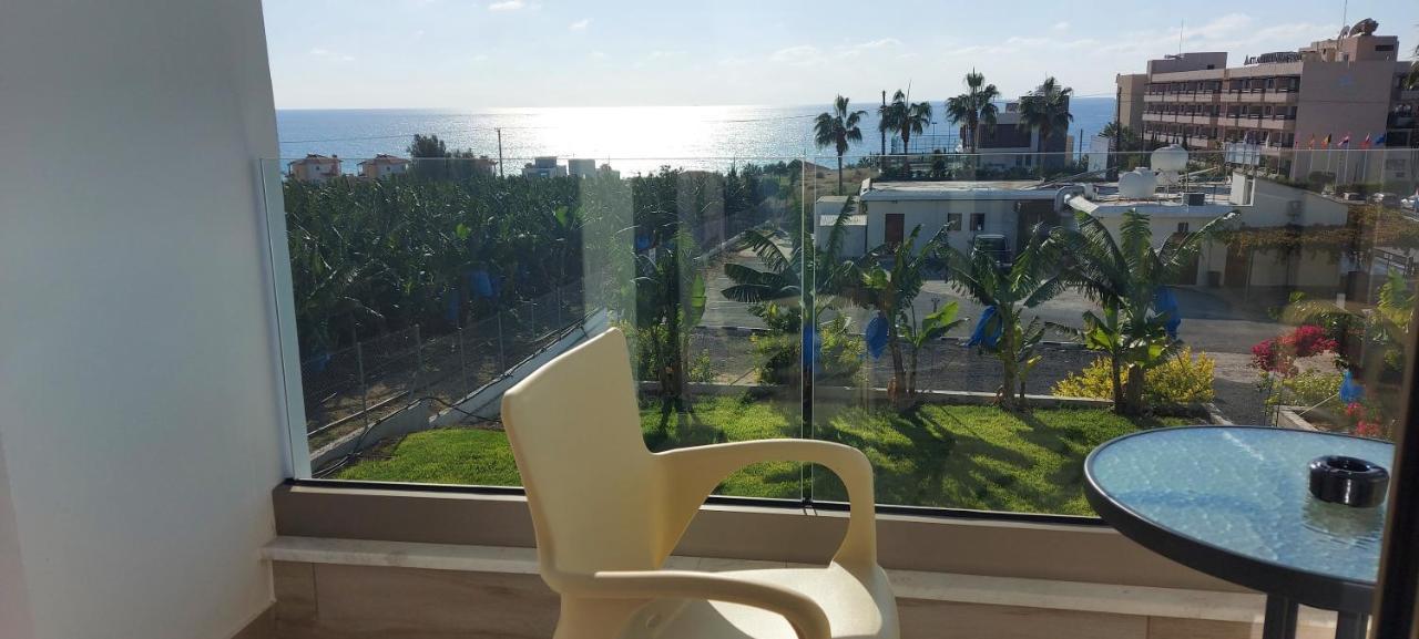 Harmony Seaview Apartments 파포스 외부 사진