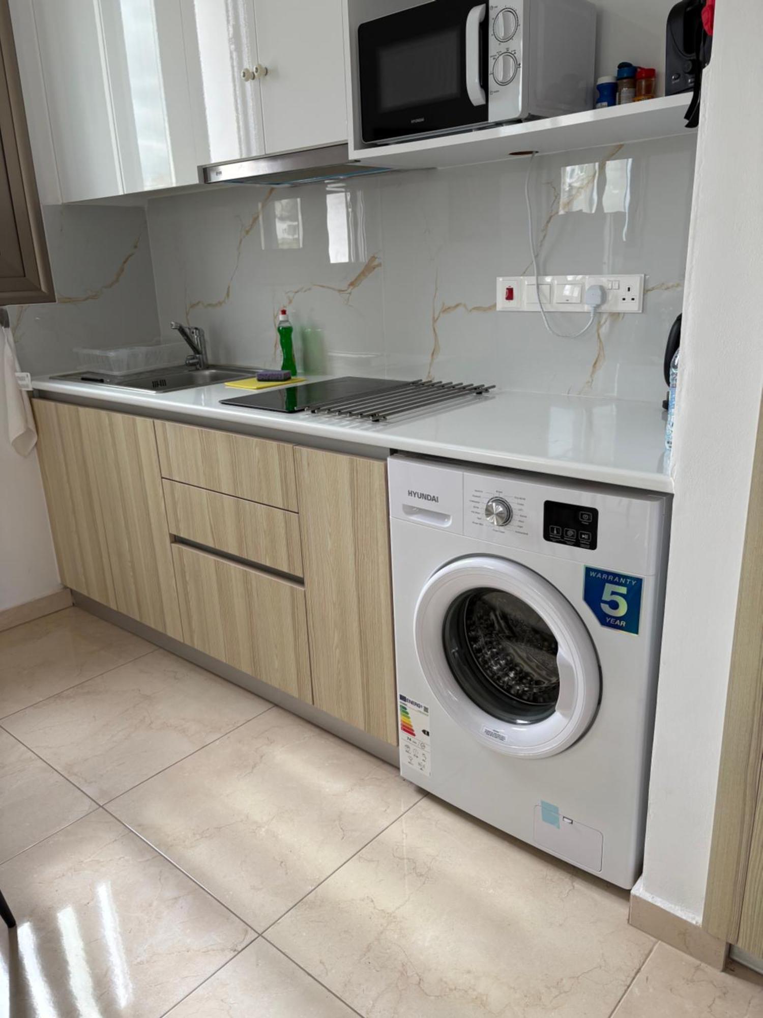 Harmony Seaview Apartments 파포스 외부 사진